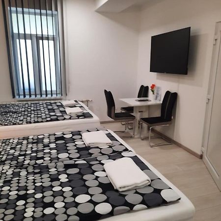 Apartments Petrova170 ซาเกร็บ ภายนอก รูปภาพ