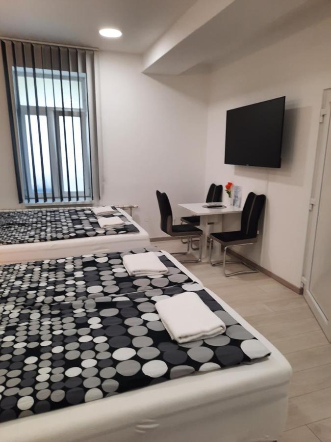 Apartments Petrova170 ซาเกร็บ ภายนอก รูปภาพ