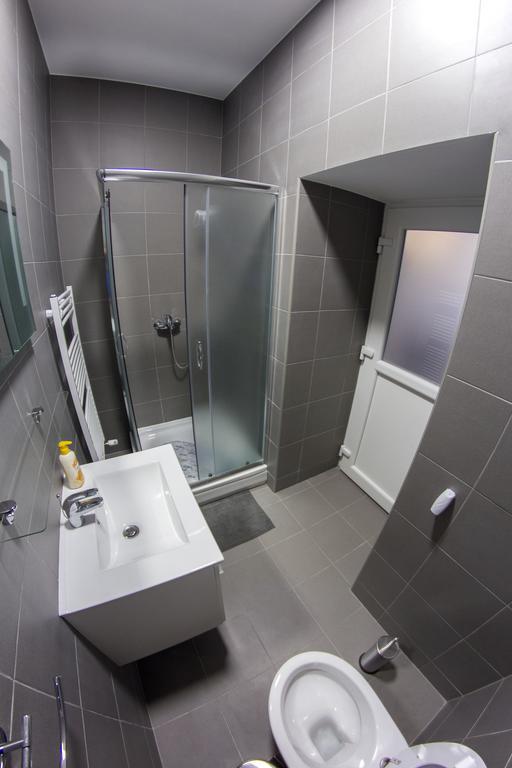Apartments Petrova170 ซาเกร็บ ภายนอก รูปภาพ