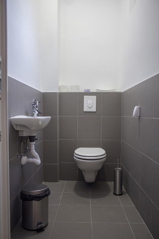 Apartments Petrova170 ซาเกร็บ ภายนอก รูปภาพ